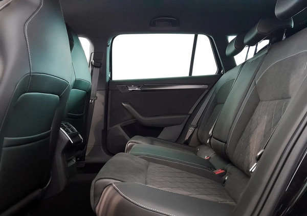 Skoda Superb cena 201000 przebieg: 10, rok produkcji 2024 z Borne Sulinowo małe 352